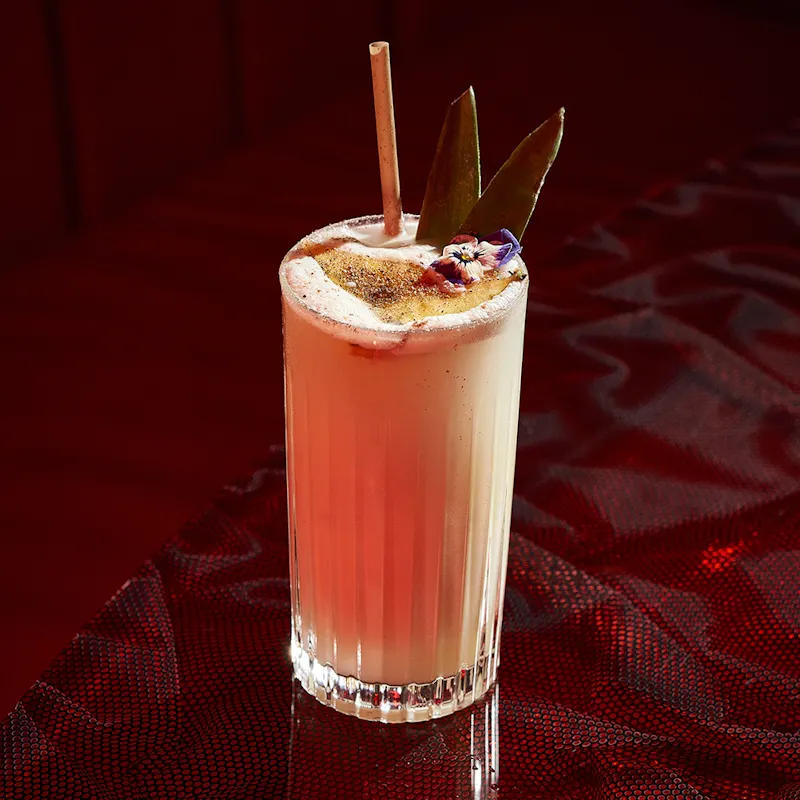 Singapore sling from Akai Brussels. Japanese-Mediterranean fusion restaurant with the best cocktail rooftop bar.