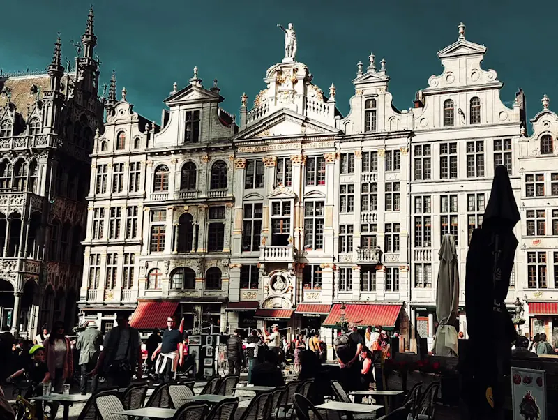 Ligging, vervoer & parking: alles wat u moet weten Strategisch gelegen verwelkomt The Liman Hotel u aan de Koningsstraat 199, 1210 Brussel, net aan de rand van het stadscentrum.