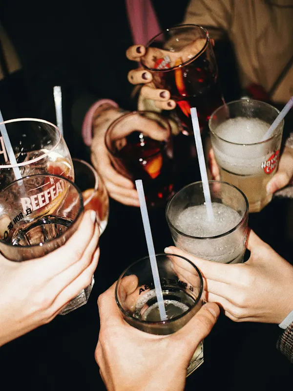 CELEBRA CON NOSOTROS CELEBRA CON NOSOTROS