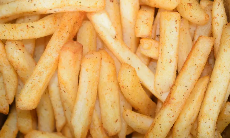 close up photo of potato fries | Photo de PRATEEK JAISWAL, sur https://unsplash.com/@prateekjaiswal?utm_source=centralapp&utm_medium=referral