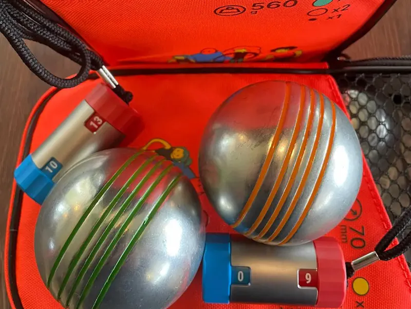 Nouveau à Wesertalsperre Eupen. 🤗

Pour un moment de sport et de joie entre amis      ou en famille.

Location de terrains de pétanques avec tout ce dont vous