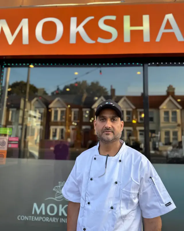 “I learned to cook in a village kitchen, where every spice had a purpose and every dish was an offering of love. MOKSHA is my way of sharing that feeling with residents of New Malden — one dish at a time.”
— Chef Alam Singh