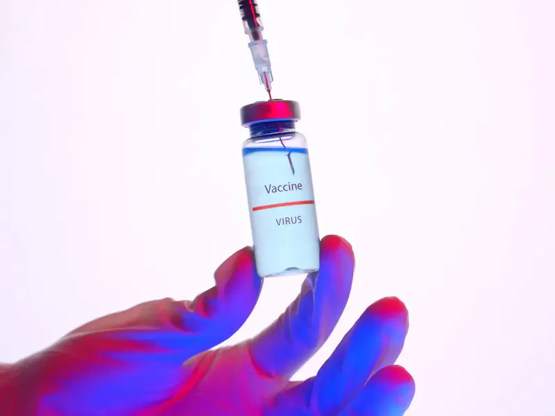 Vaccination contre grippe et COVID par votre pharmacien à Ixelles. Votre pharmacien à Ixelles offre des vaccinations contre la grippe et la COVID. Préservez votre santé cet hiver en vous protégeant dès maintenant!