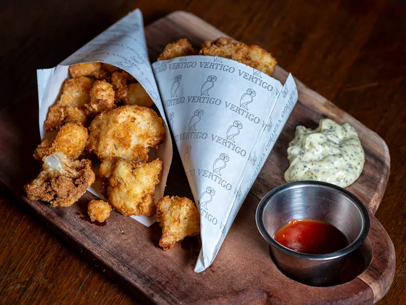 Vegan and crispy, perfect to share around a glass (or two)