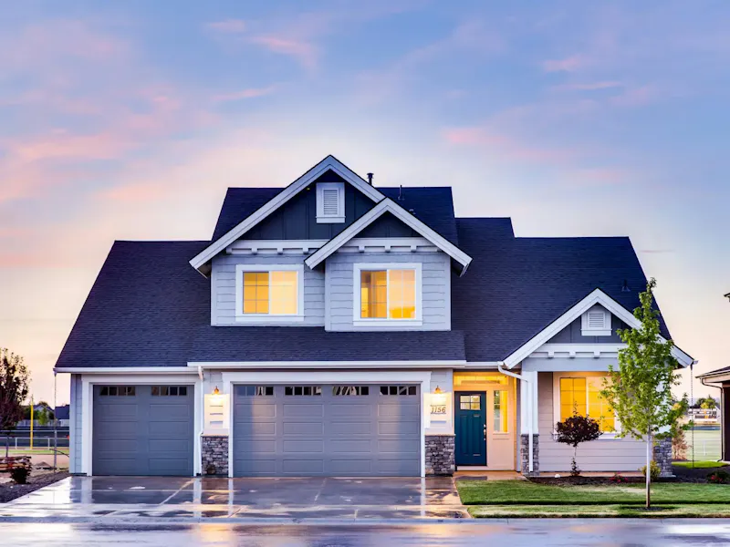 House Lights Turned on | Photo by Binyamin Mellish, on https://www.pexels.com/@binyaminmellish?utm_source=centralapp&utm_medium=referral