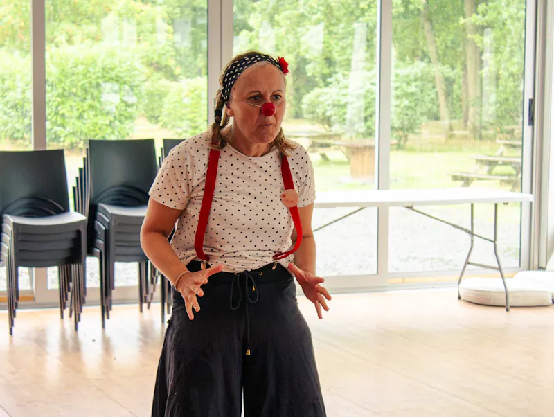 Spectacle enfants gratuit « Les Murmures de la Terre » par OClair2lune à La Taverne de la Métairie, à La Ville-aux-Dames près de Tours.
