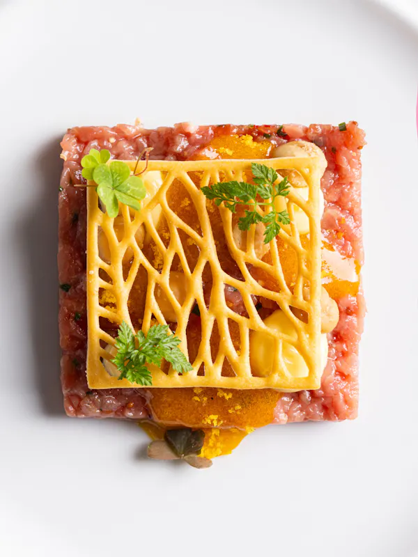 tartare vitello cialda cucina italiana gourmet