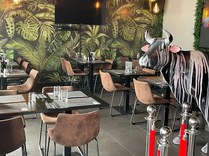 Image of DARK STEAKHOUSE 2048x1536_gallery_cab21b3a9100465aa529e77d50bd5f46.webp