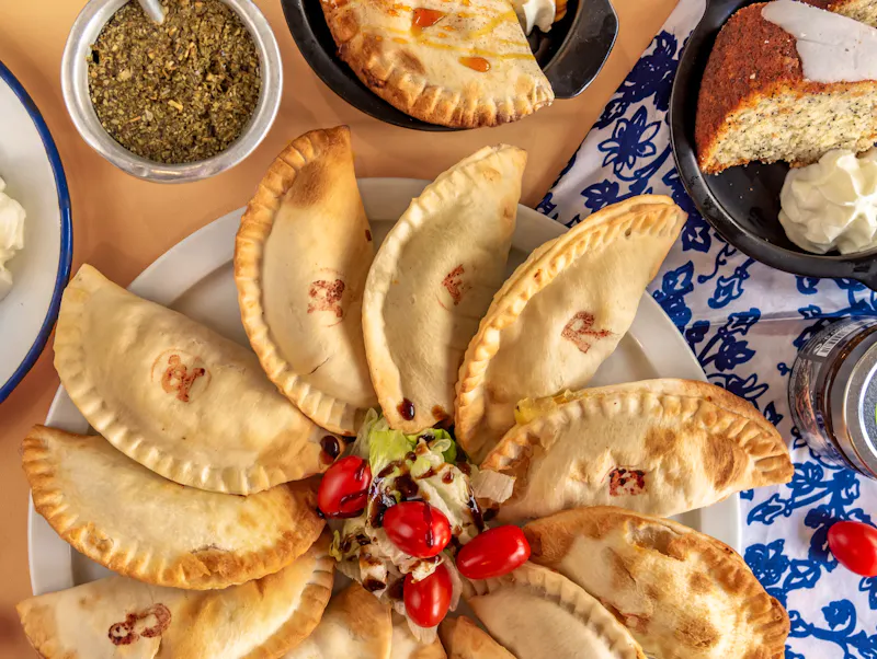 L’Argentine, c’est une cuisine de partage, de caractère… et surtout de plaisir. Entre traditions, produits d’exception et recettes transmises de génération en g