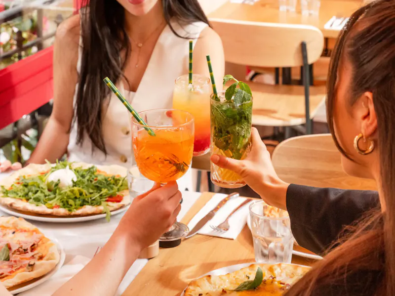 Réservez facilement une table chez Ti Amo à Paris. Confirmation instantanée, accueil chaleureux et cuisine italienne maison au cœur de Paris.