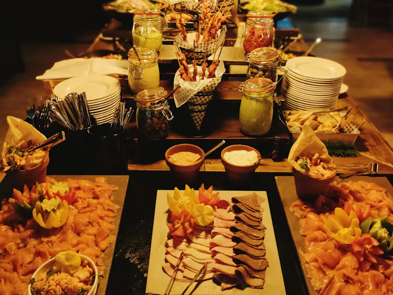 Bubble Brunch Bottomless Feast