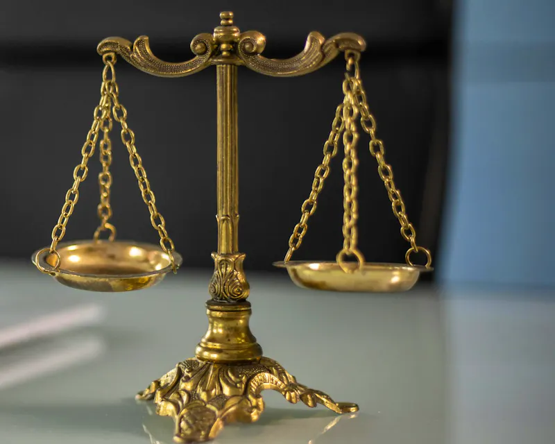 Le droit général permet d’apporter une réponse complète aux situations juridiques du quotidien, qu’il s’agisse de questions personnelles, familiales, patrimoniales ou professionnelles. Votre avocat vous conseil pour analyser vos besoins, vous orienter vers la solution la plus adaptée.