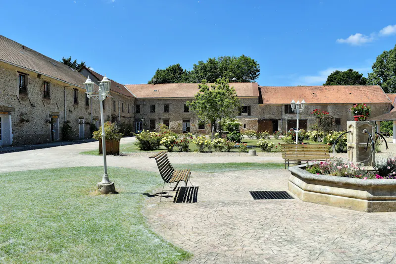 Photo de Ferme de la Petite Loge - Domaine de réception, séminaire et traiteur 77
