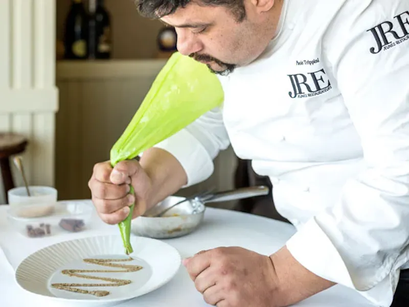 Chef in villa