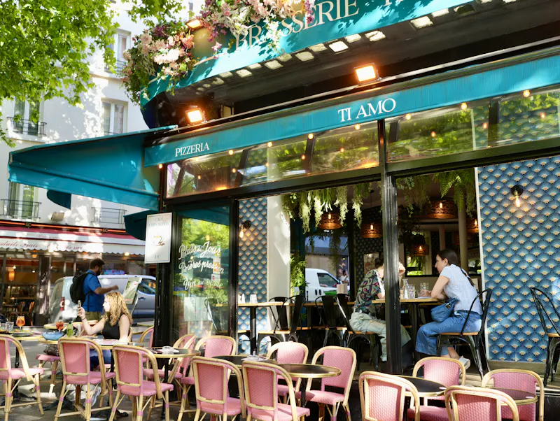 At Place d’Italie, a lively and well-connected district, Ti Amo stands out as the perfect spot for a friendly, stress-free afterwork.