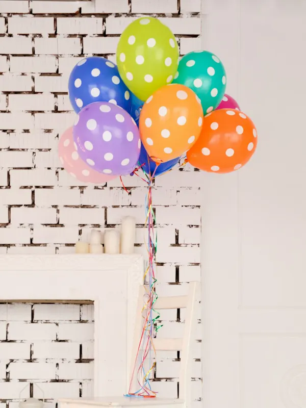 CELEBRA CON NOSOTROS